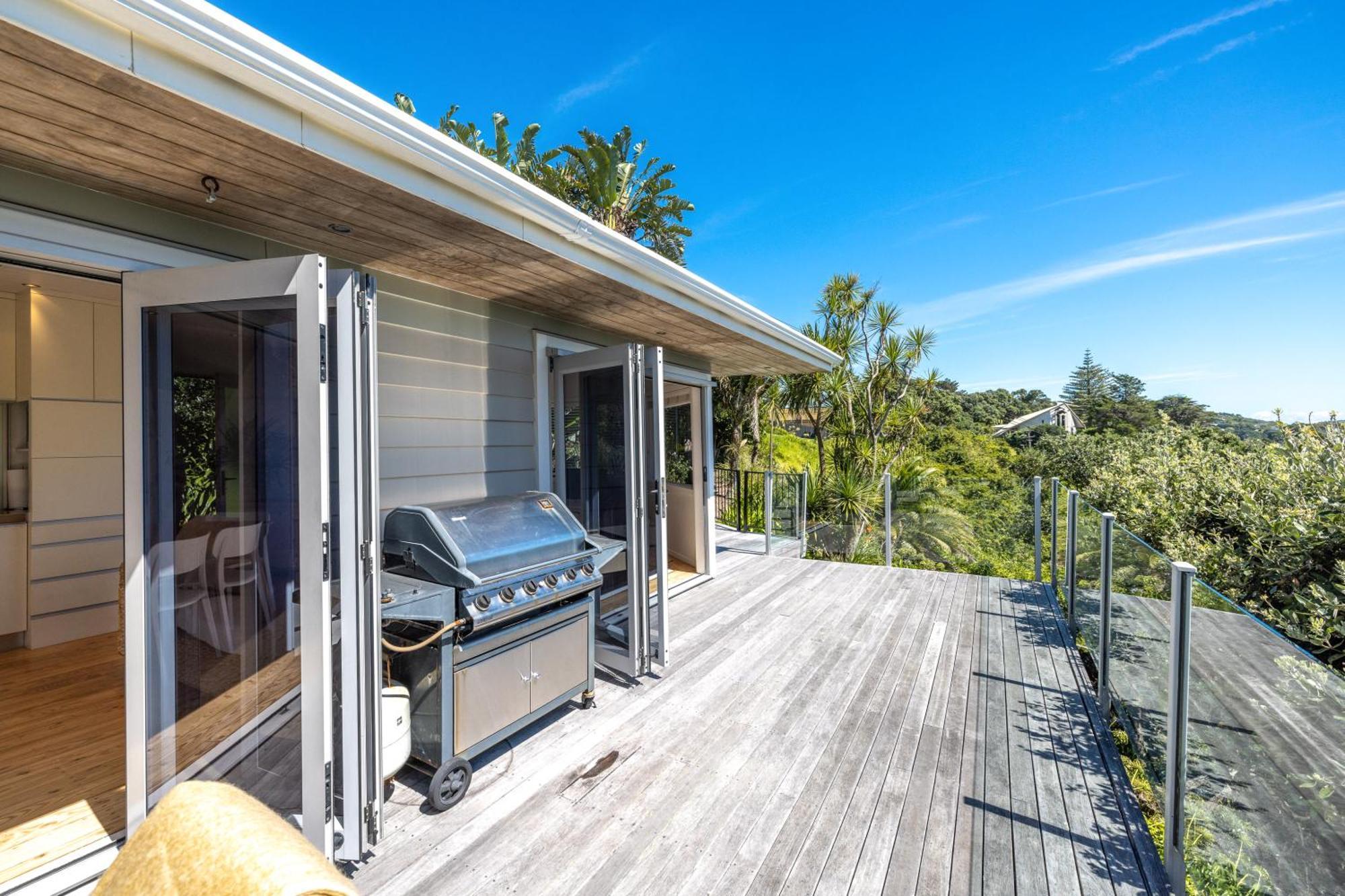 Tawa Cottage - Coast & Country Oneroa Exterior photo