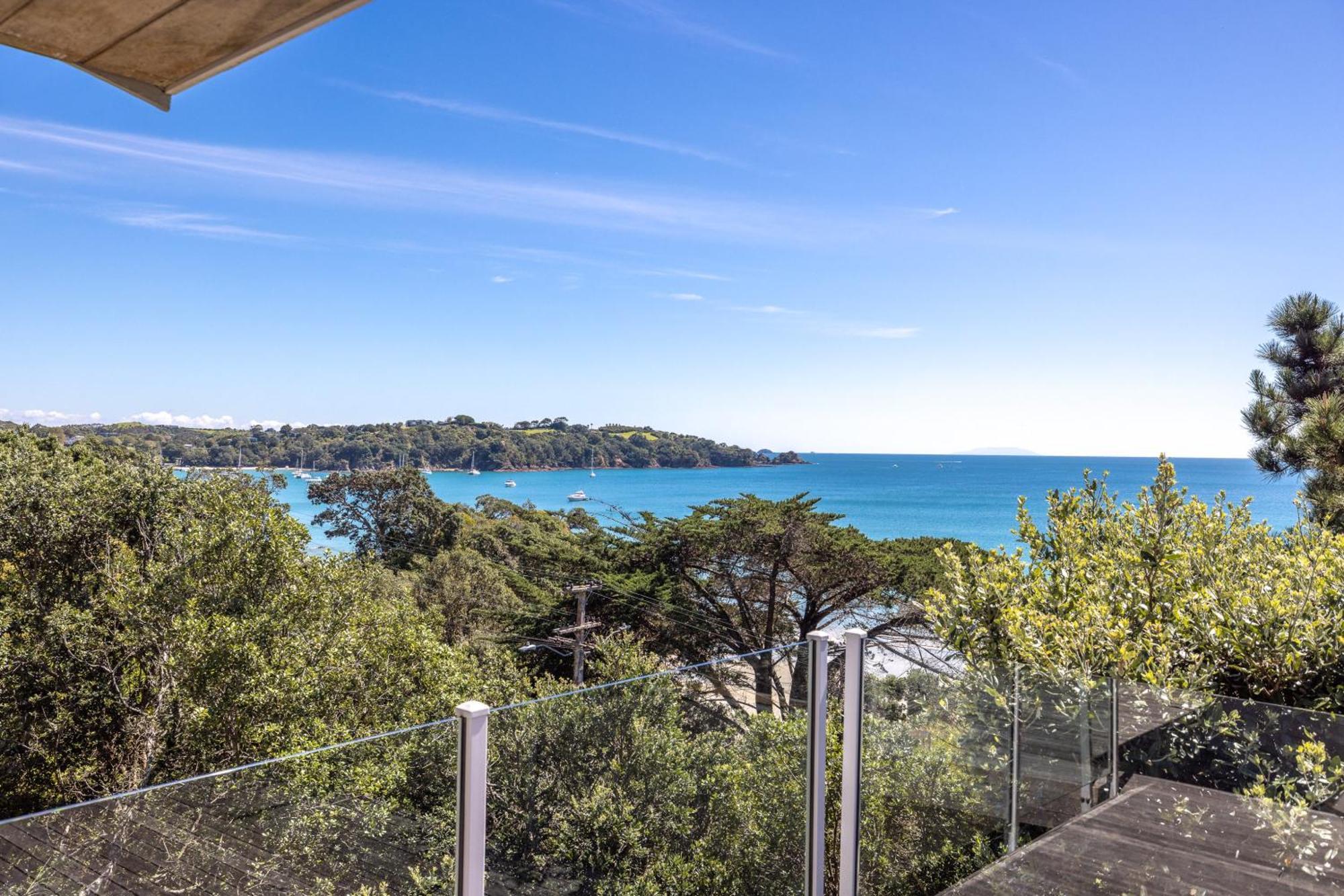 Tawa Cottage - Coast & Country Oneroa Exterior photo